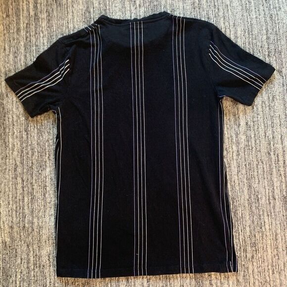 Denim & Flower Ricky Singh Men’s Size Small T Shirt Black Vertical Stripes - Picture 4 of 4